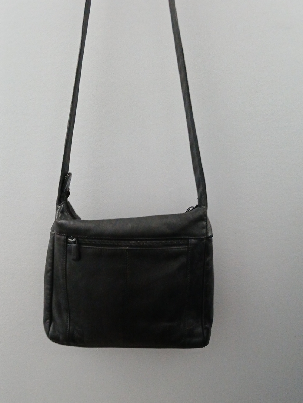 Classic Black Leather Shoulder Bag for Women By Derek Alexander